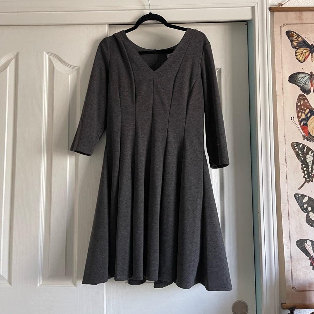 grey quarter sleeve dress